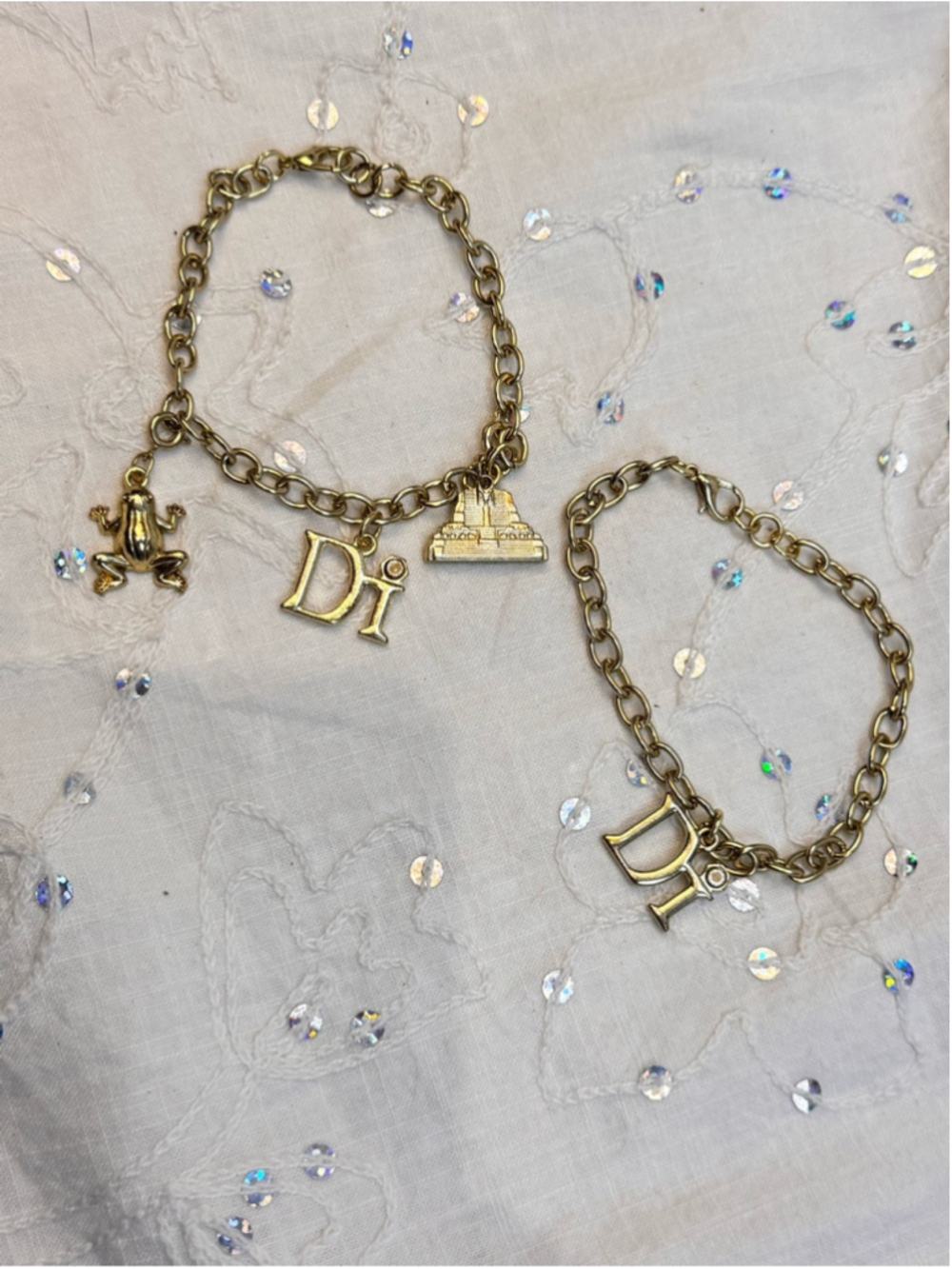 Diamond International Souvenir Charm Bracelets Set of 2 & 4 charms